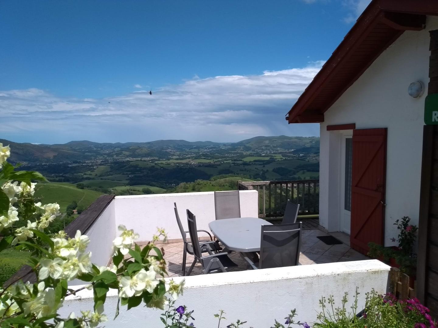 Gîte Harispe, albergue accommodation in Hontto on the Camino Frances