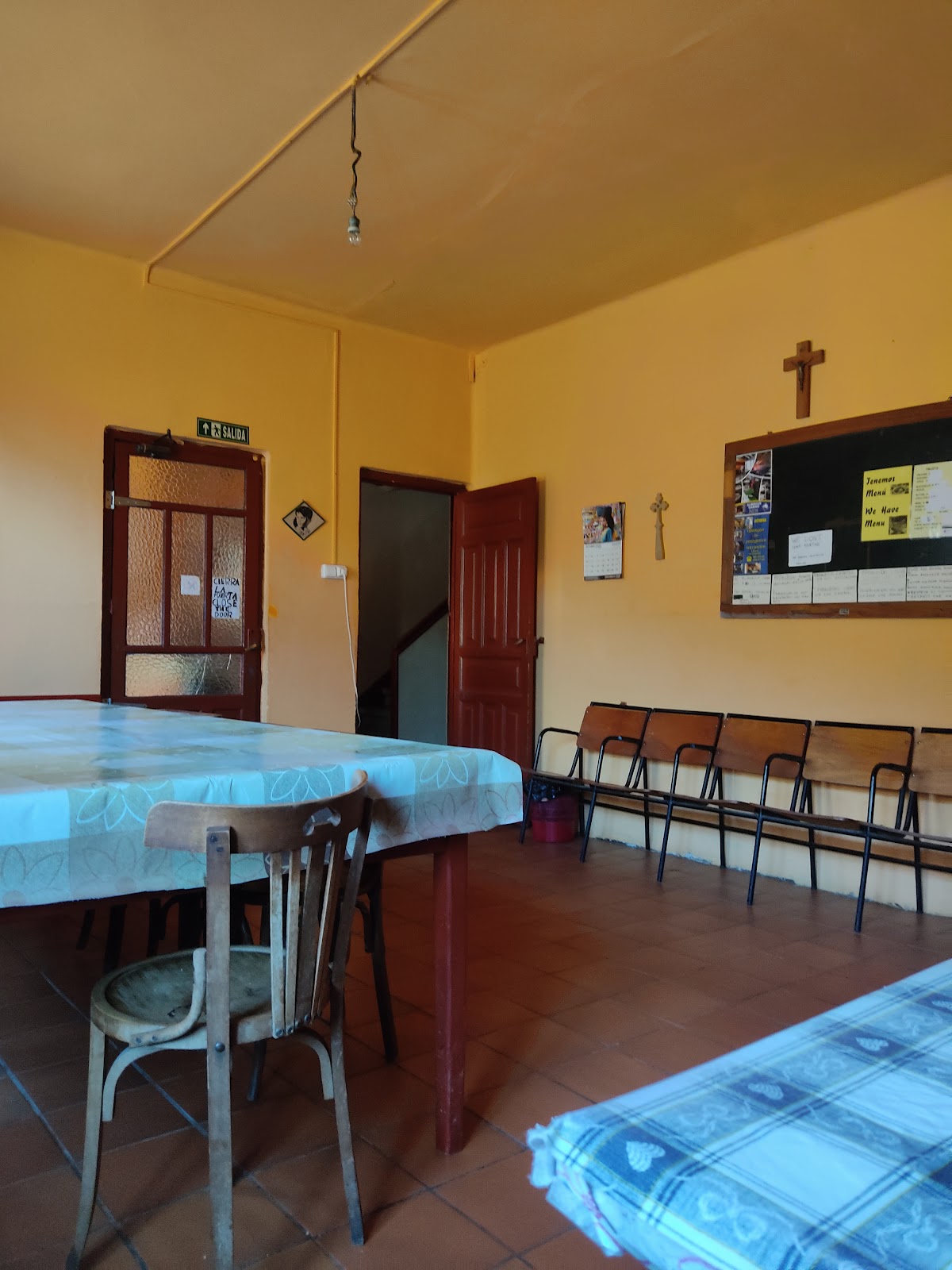 Albergue Parroquial de Santibáñez photo 6, albergue accommodation in Santibañez de Valdeiglesia on the Camino Frances