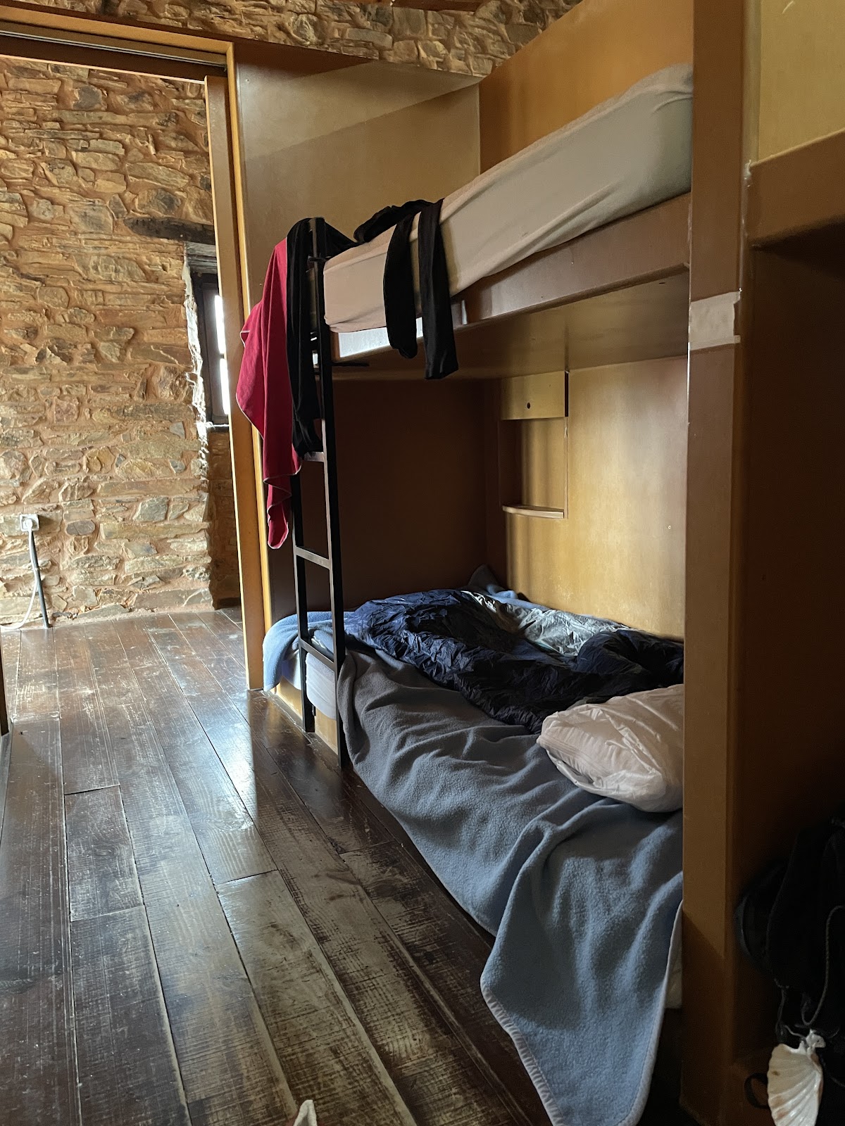 ALBERGUE DE PEREGRINOS MUNICIPAL photo 2, albergue accommodation in Riego de Ambrós on the Camino Frances