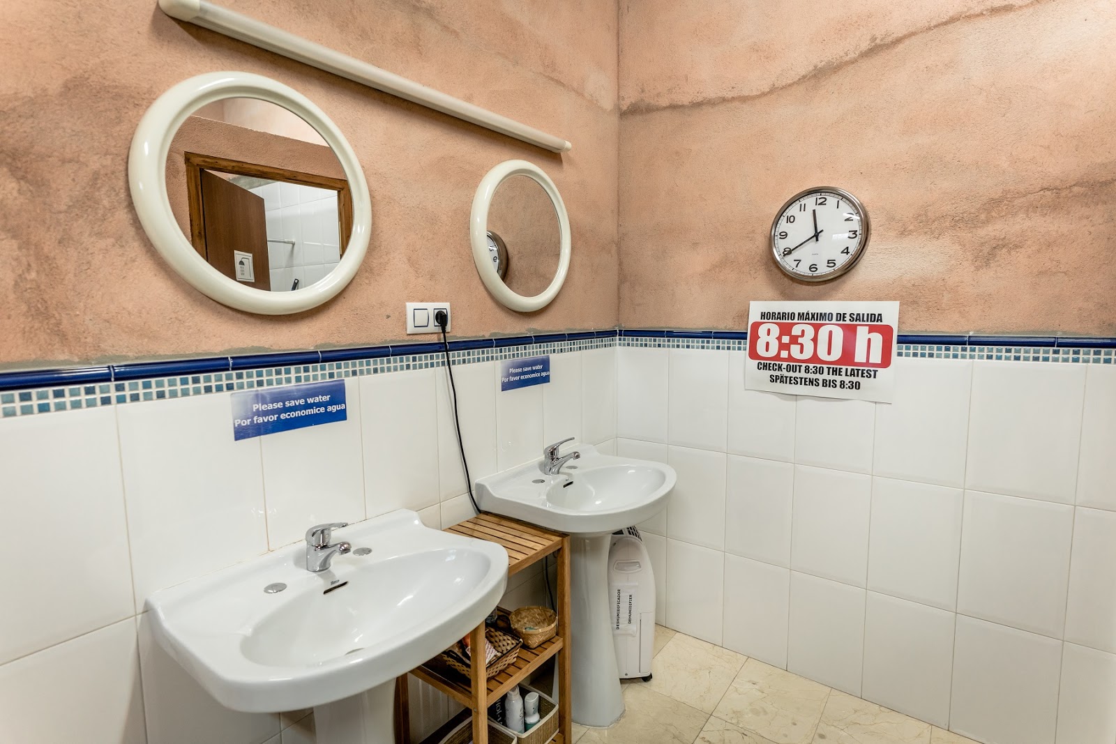 Refugio Acacio & Orietta photo 3, albergue accommodation in Viloria de Rioja on the Camino Frances