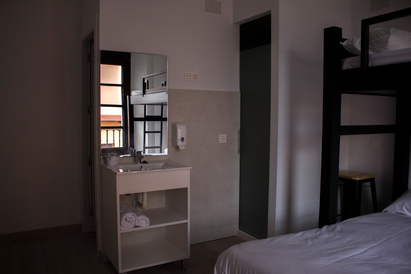 Hostel Quartier León Jabalquinto photo 9, albergue accommodation in León on the Camino Frances