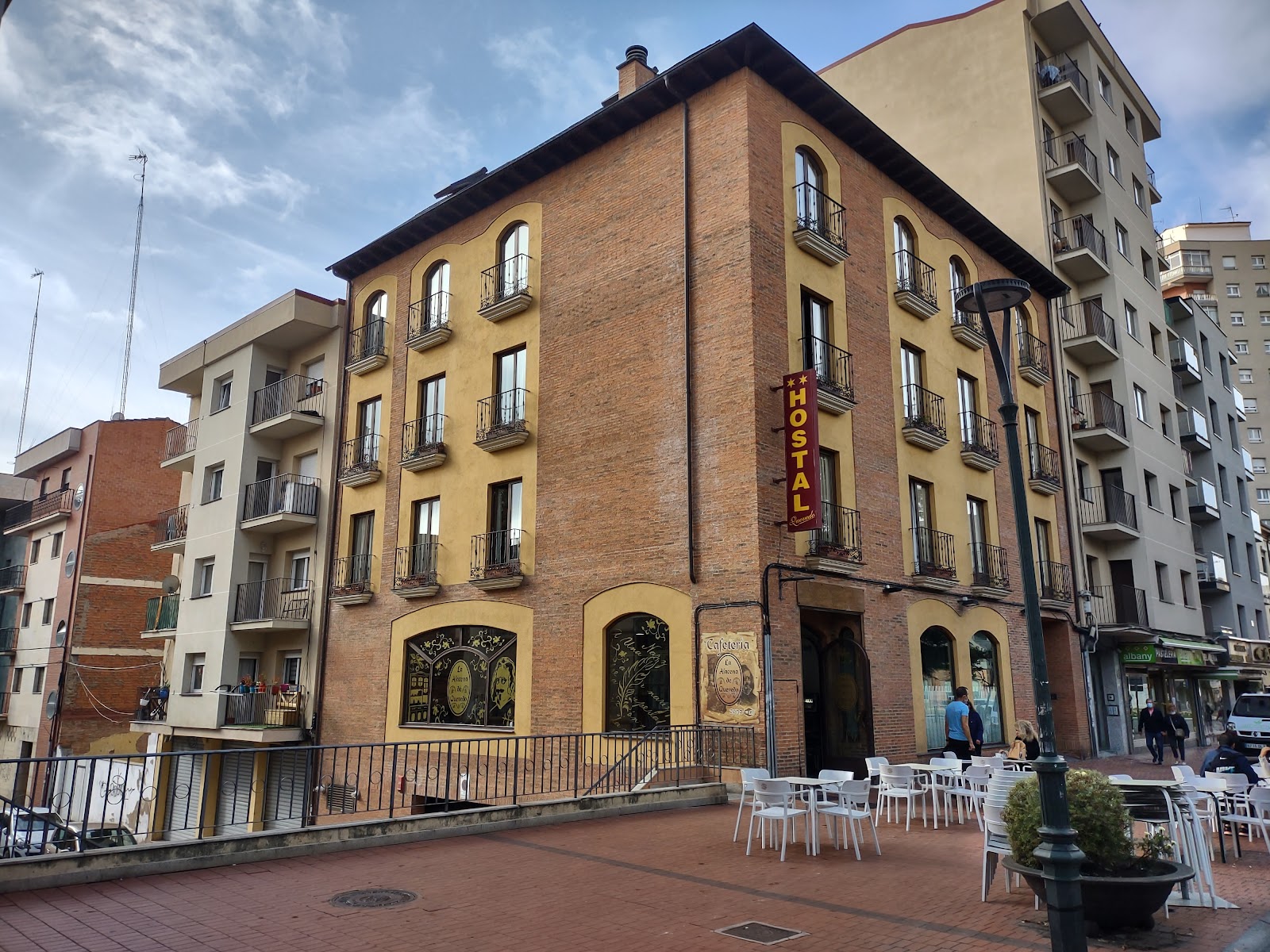 Hostal Quevedo, pension accommodation in León on the Camino Frances