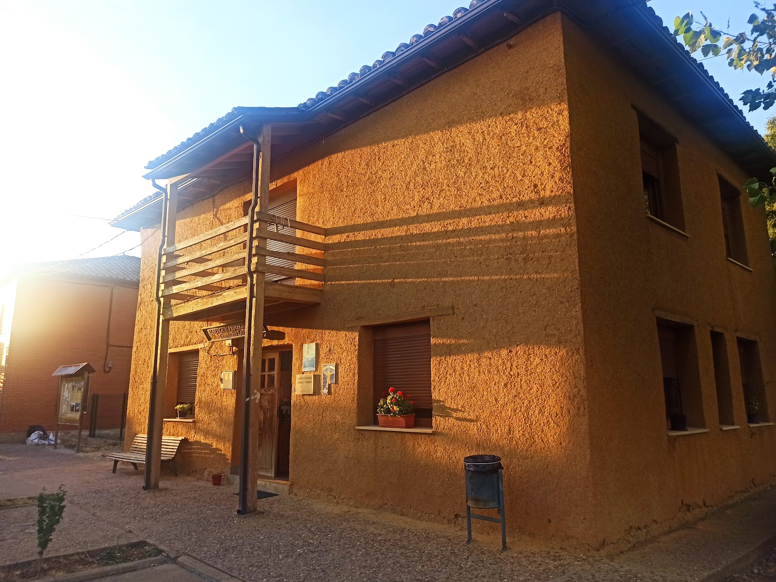 Albergue Municipal Domenico Laffi photo 3, albergue accommodation in El Burgo Ranero on the Camino Frances