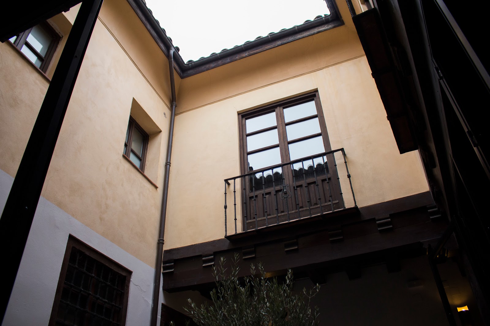 Hostel Quartier León Jabalquinto photo 8, albergue accommodation in León on the Camino Frances