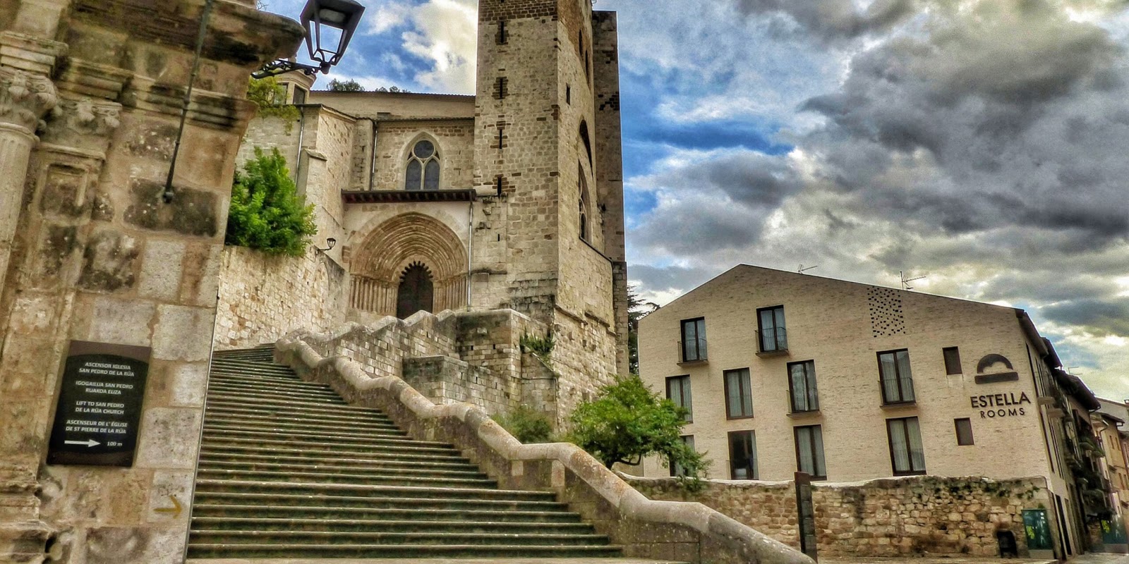 ESTELLA ROOMS - AUTOCHECKIN, apartment accommodation in Estella on the Camino Frances