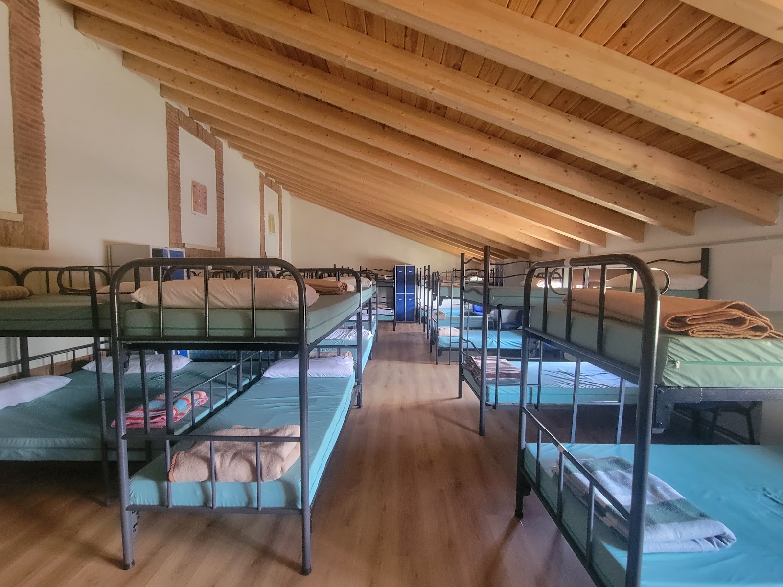 Albergue de peregrinos San Roque photo 8, albergue accommodation in Calzada del Coto on the Camino Frances