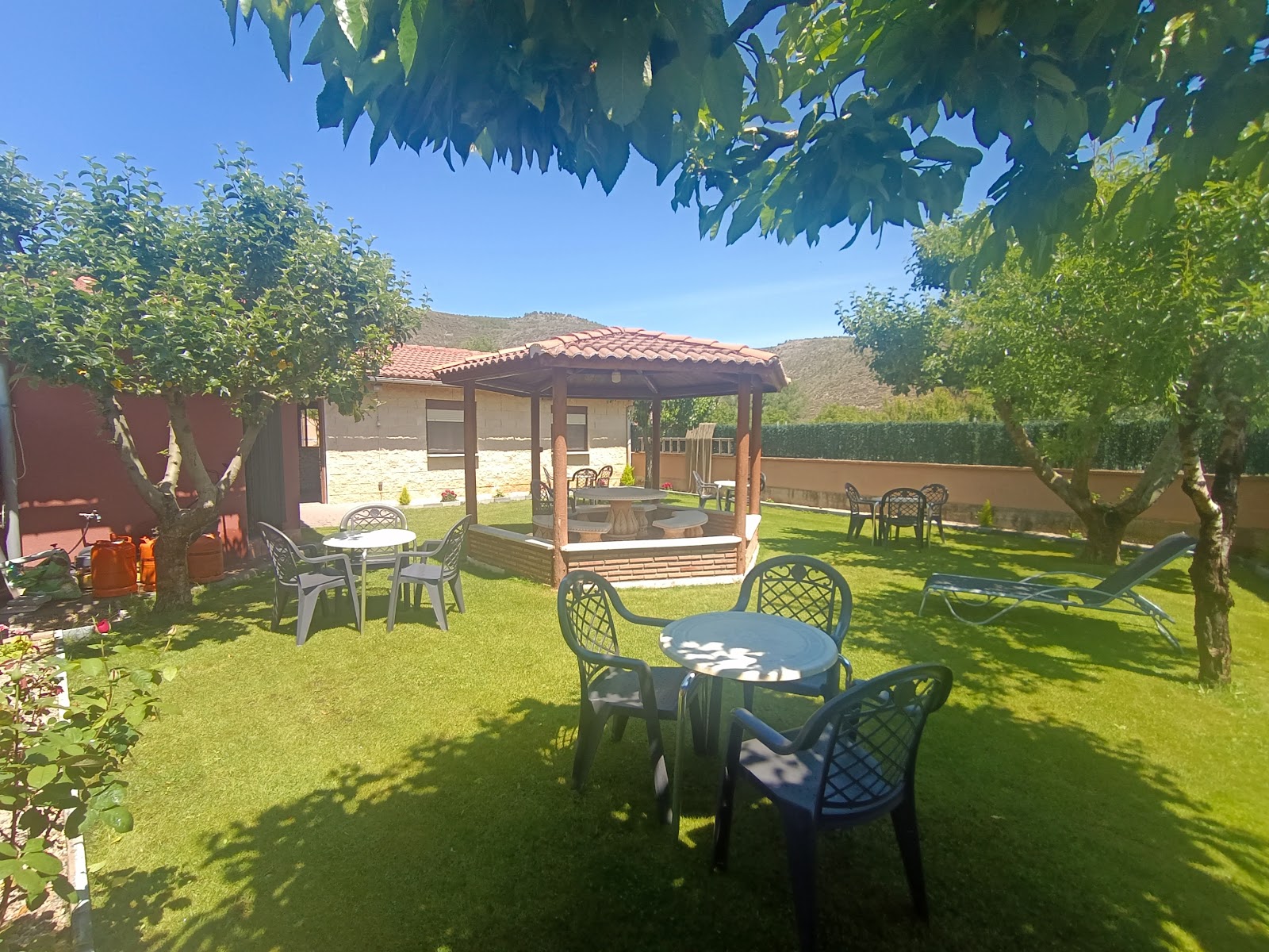 Albergue/Bar/Restaurante Tosantos photo 7, albergue accommodation in Tosantos on the Camino Frances