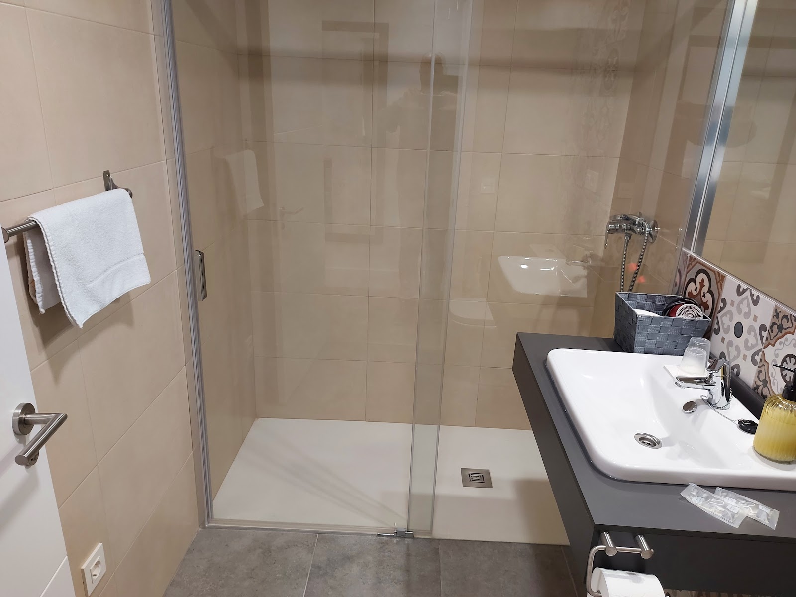 HOTEL - HOSTEL ATUVERA photo 9, hotel accommodation in Santo Domingo de la Calzada on the Camino Frances
