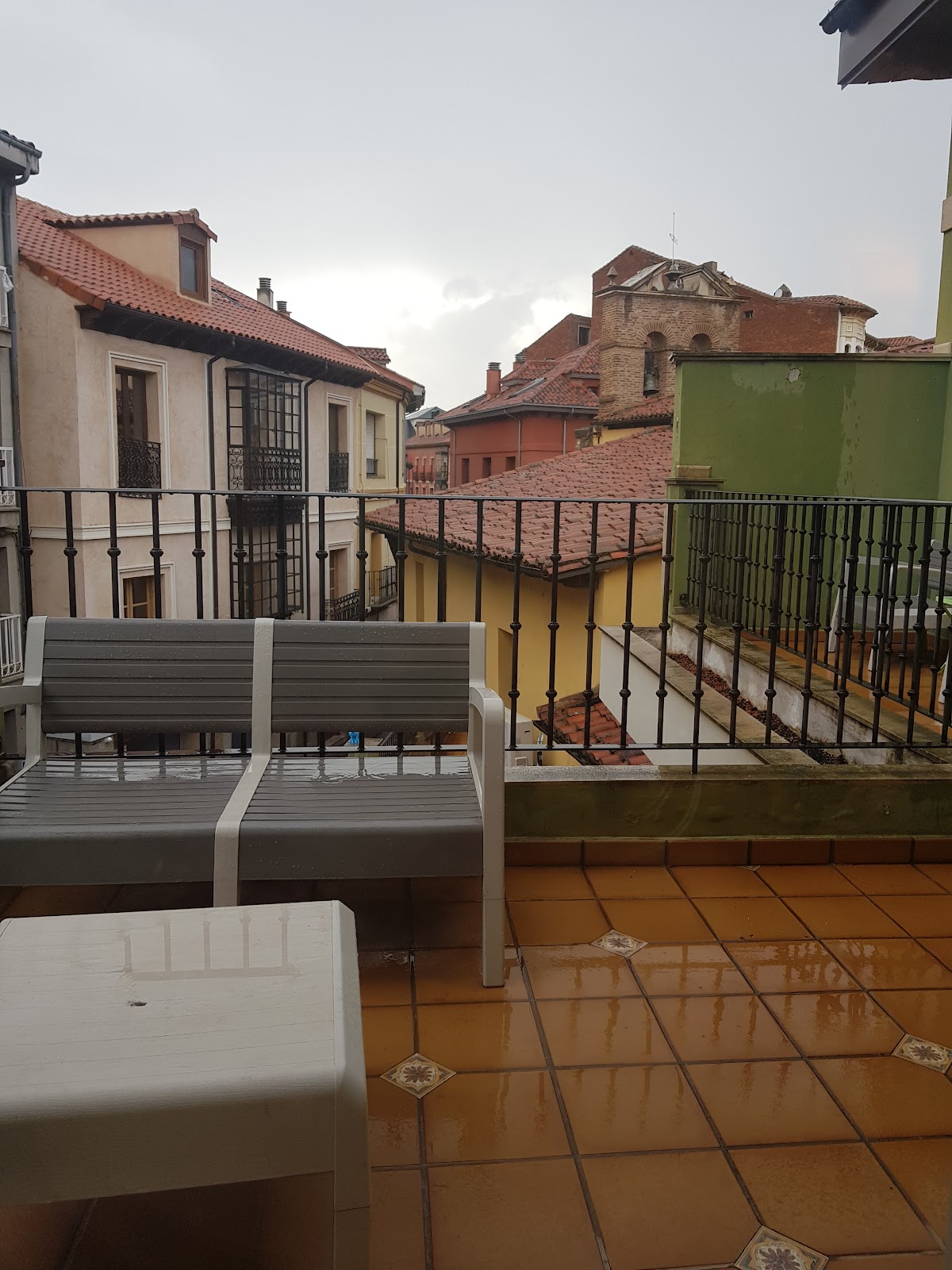 Le Petit León, hotel accommodation in León on the Camino Frances