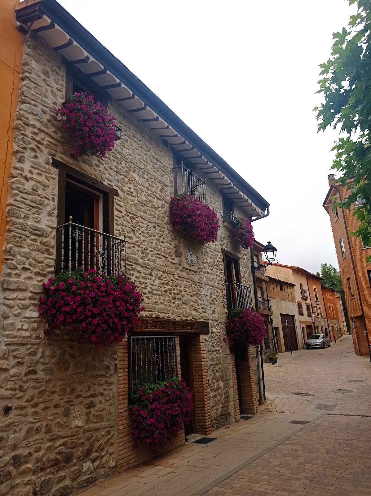 Hotel Rural Verdeancho, hotel accommodation in Belorado on the Camino Frances