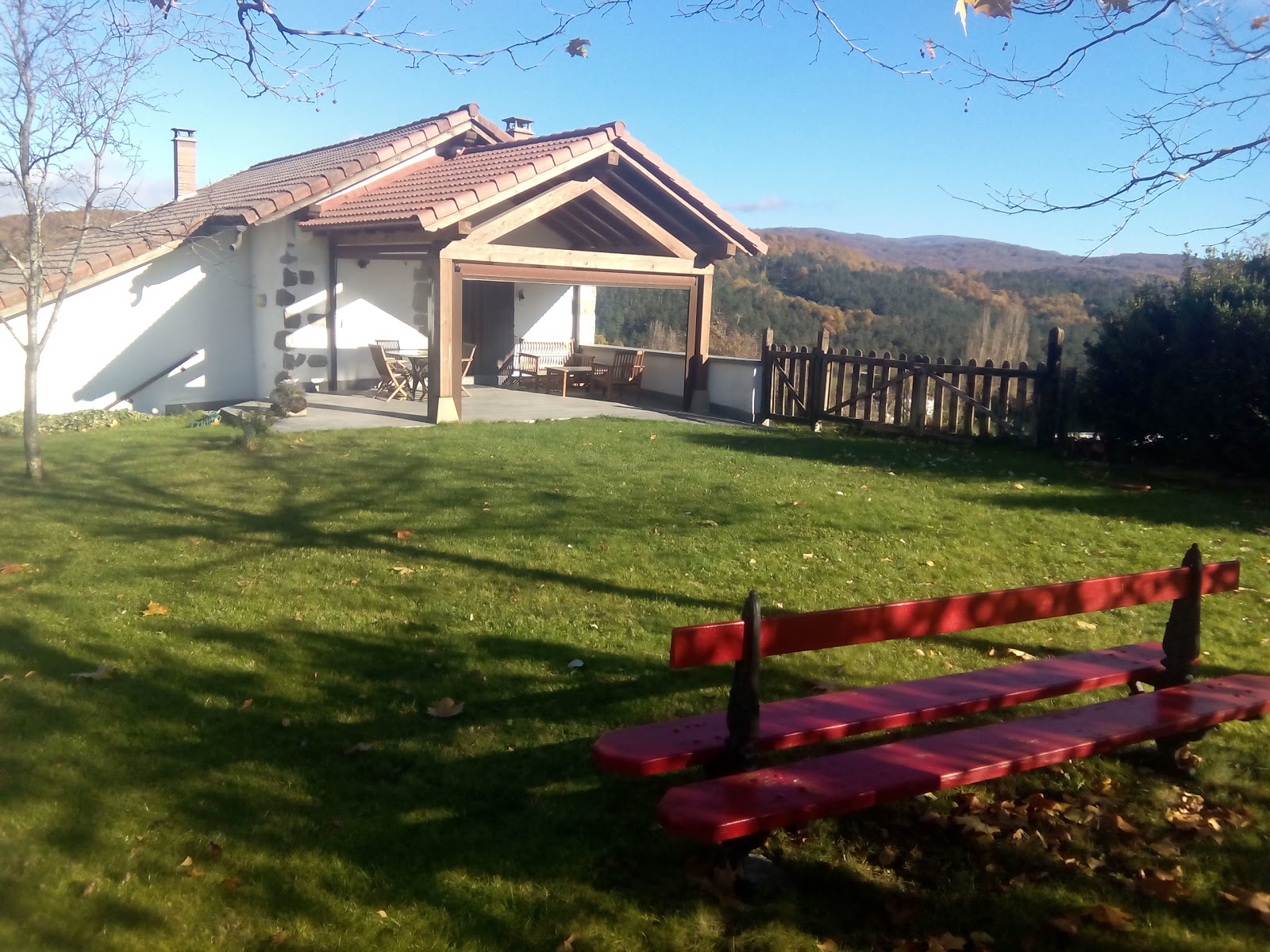 Casa Rural Ekain, pension accommodation in Lintzoain on the Camino Frances