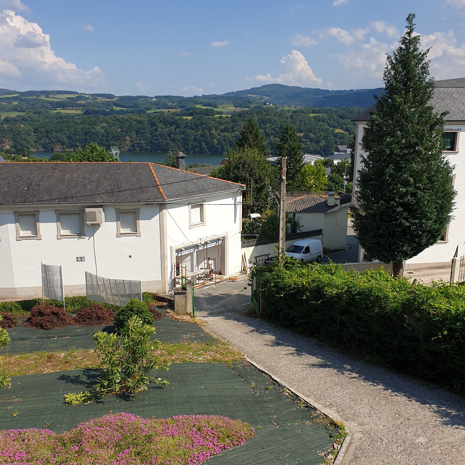 Casa do Marabillas photo 3, albergue accommodation in Portomarin on the Camino Frances
