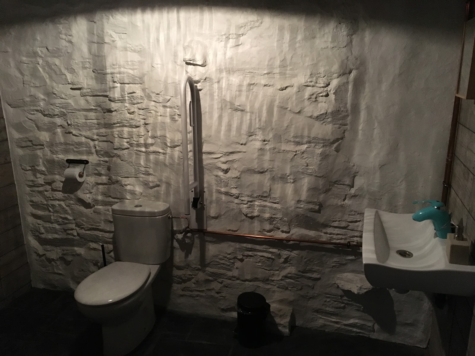 Albergue Casa Susi photo 3, albergue accommodation in Trabadelo on the Camino Frances