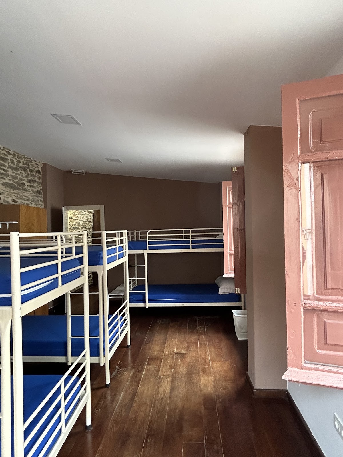 Albergue Mayor photo 9, albergue accommodation in Sarria on the Camino Frances
