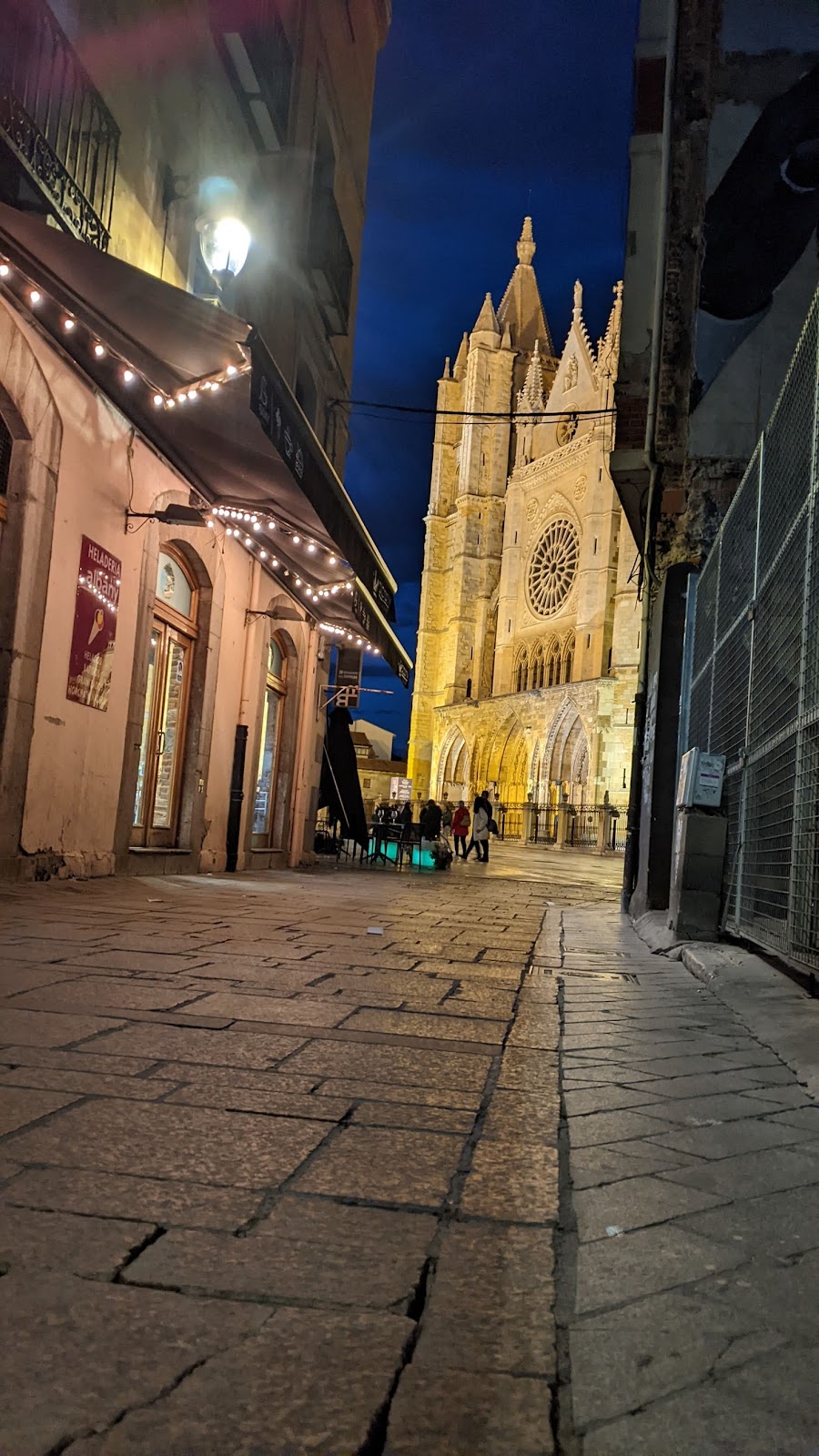 Globetrotter Urban Hostel photo 4, albergue accommodation in León on the Camino Frances
