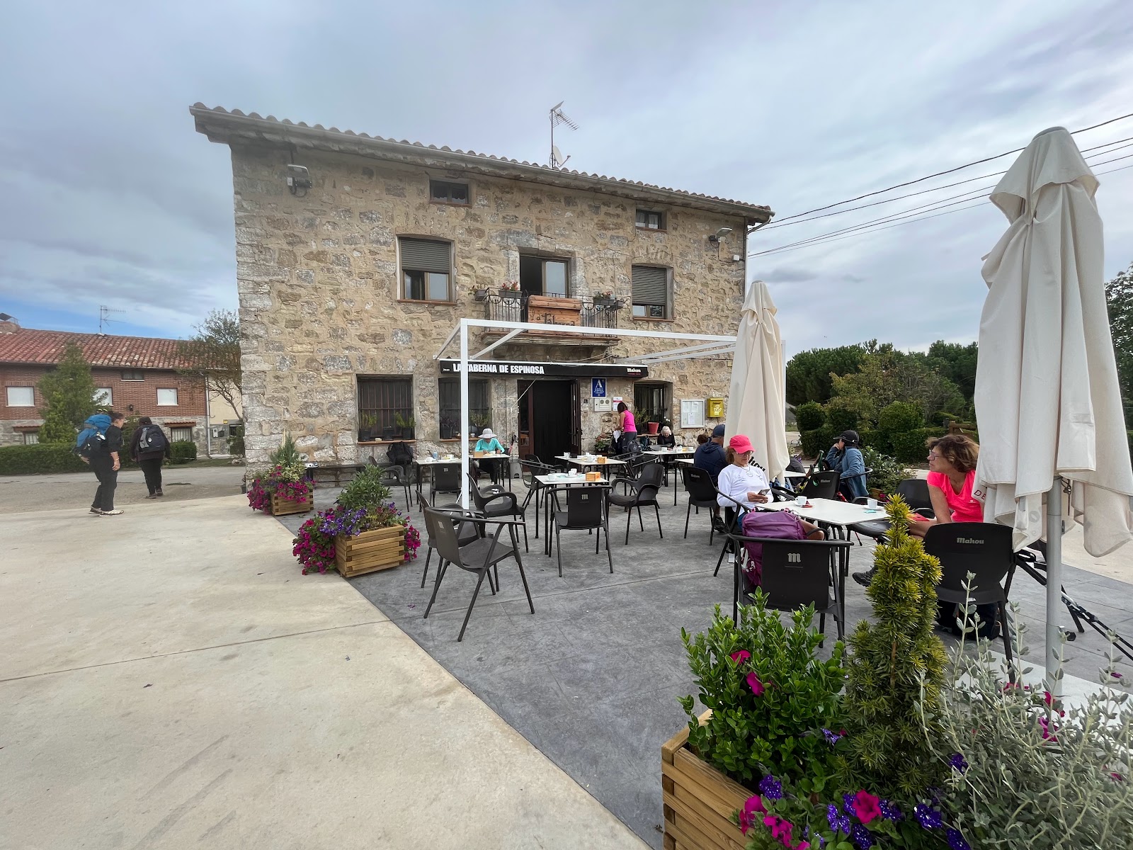 Bar Caléndula Tosantos photo 3, unknown accommodation in Espinosa del Camino on the Camino Frances