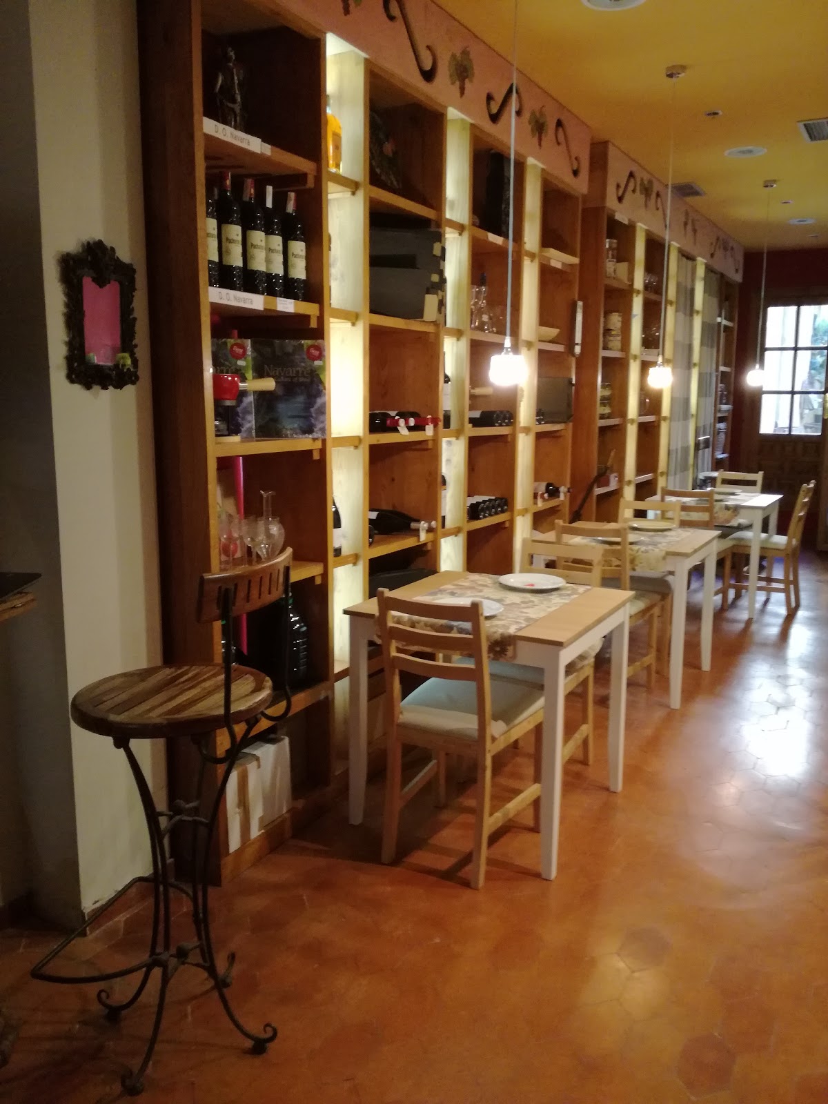 Apartamento Ganbara photo 5, apartment accommodation in Puente La Reina / Gares on the Camino Frances