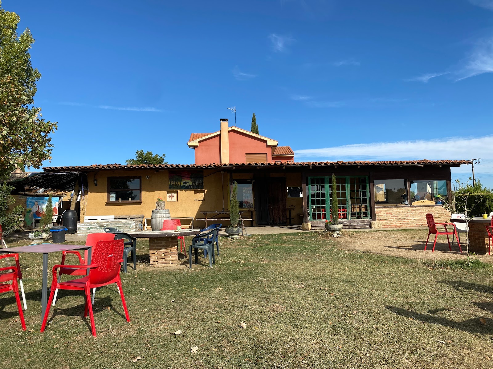 Albergue Amanecer photo 3, albergue accommodation in Villarmentero de Campos on the Camino Frances