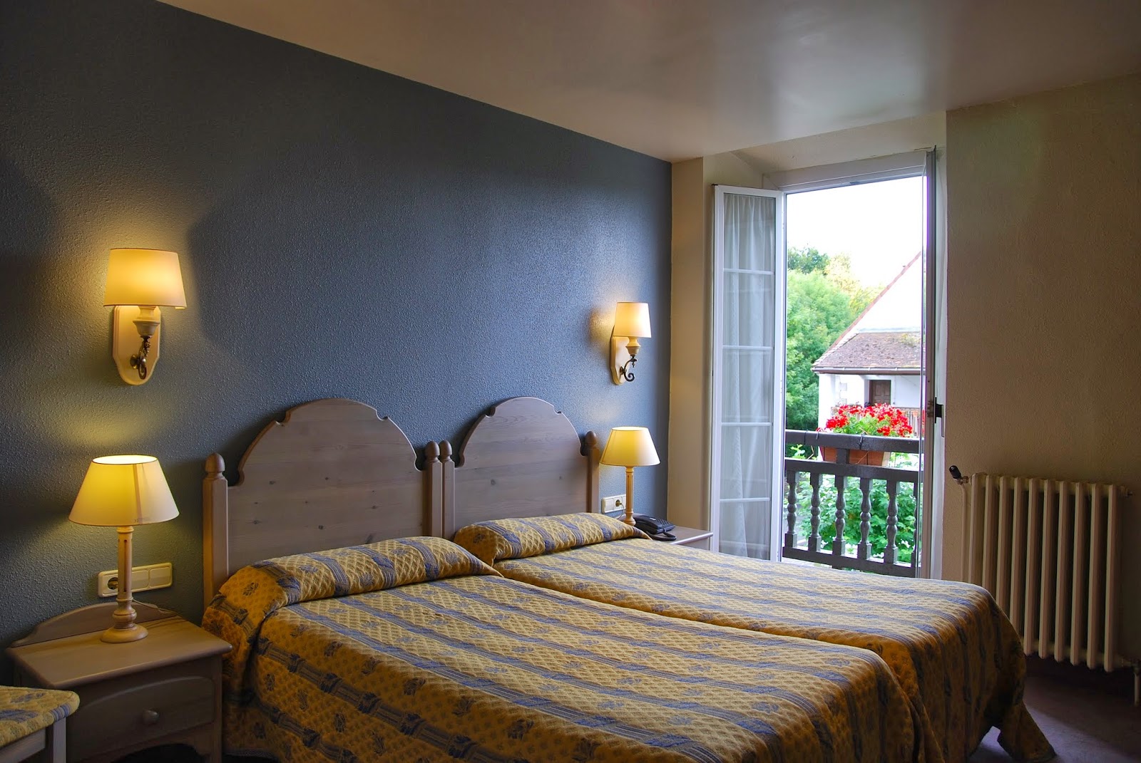 Hotel Loizu photo 2, hotel accommodation in Auritz / Burguete on the Camino Frances