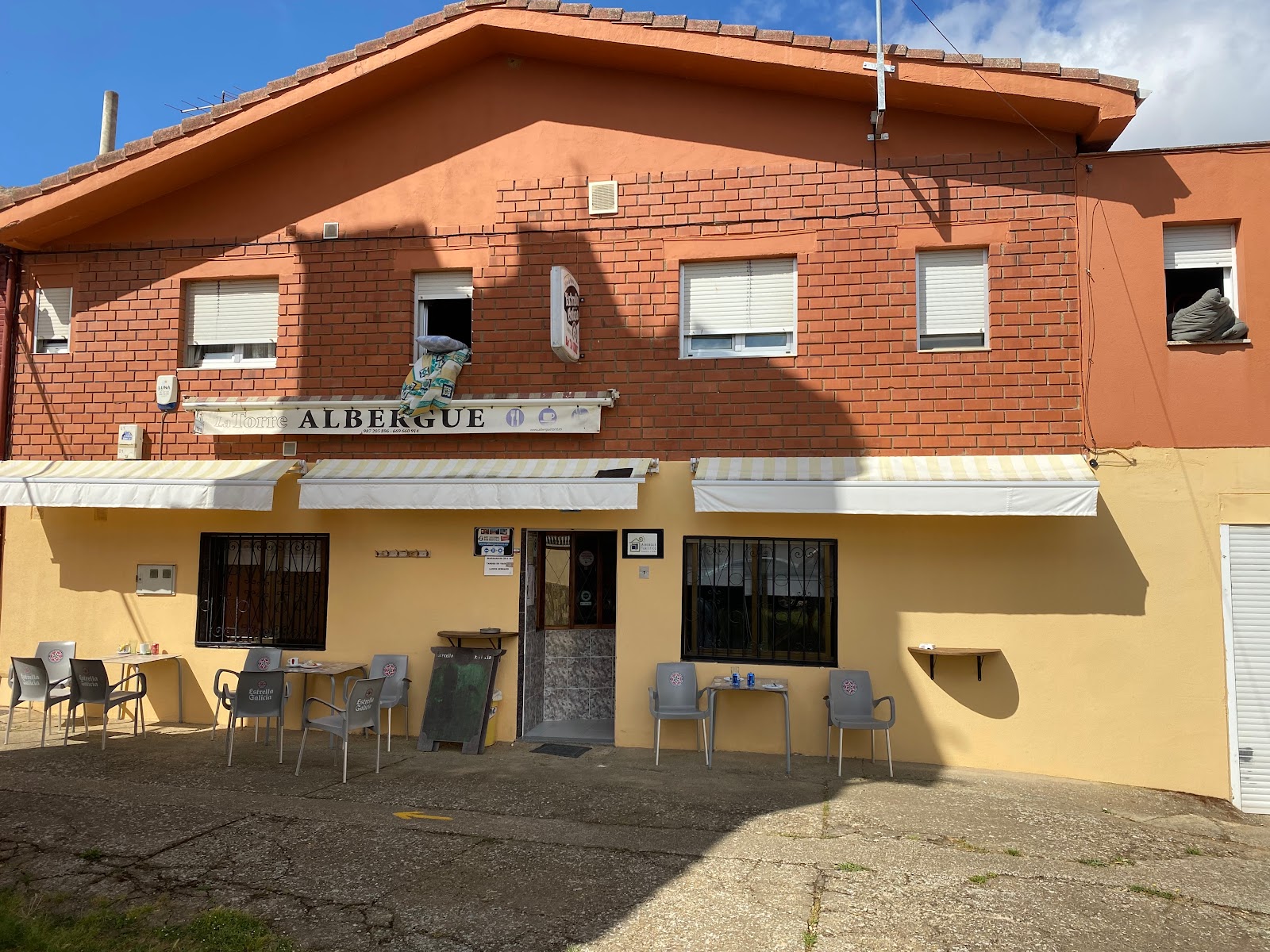 Albergue La Torre, albergue accommodation in Arcahueja on the Camino Frances