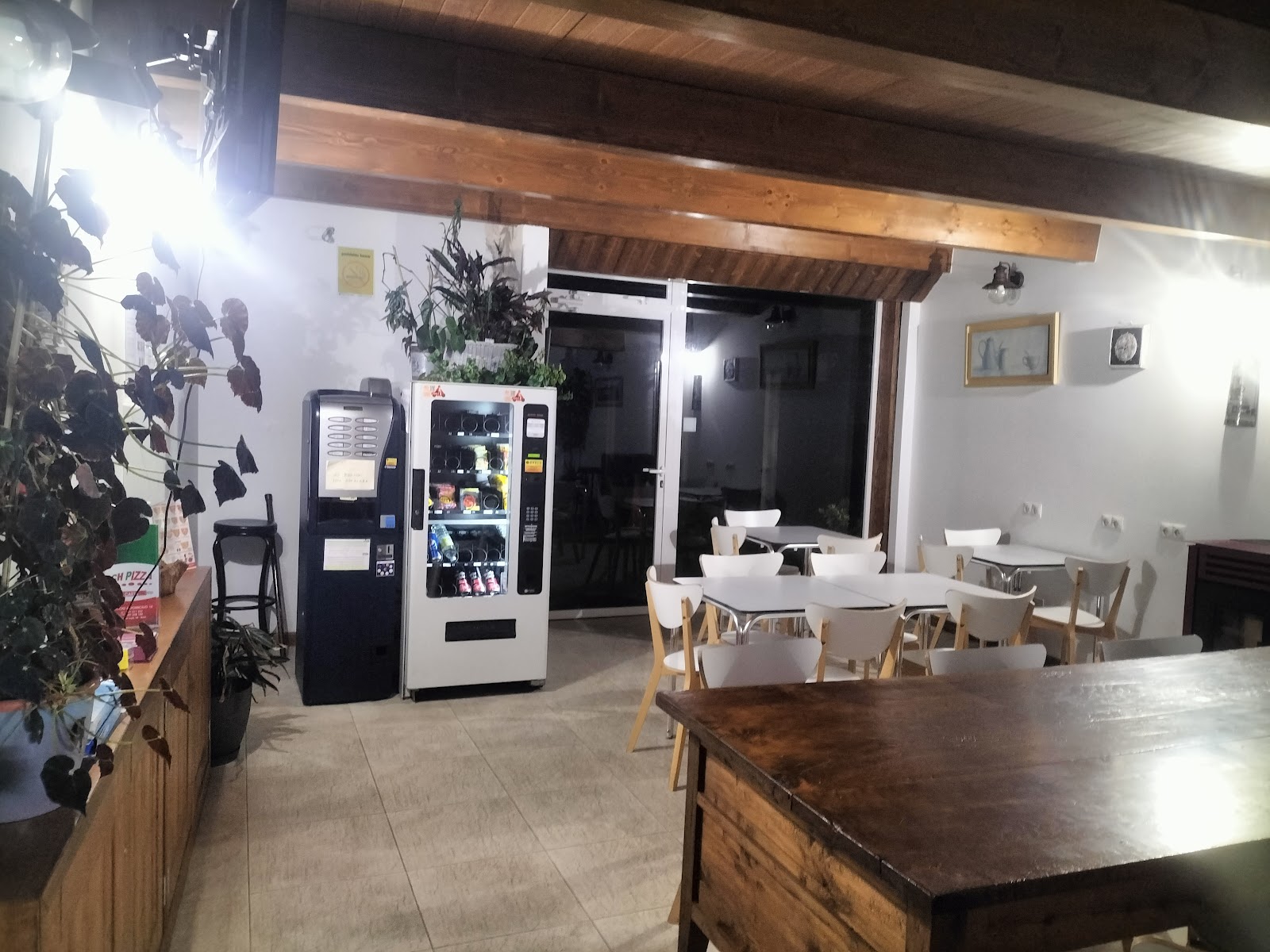 Albergue Lavacolla photo 18, albergue accommodation in Lavacolla on the Camino Frances