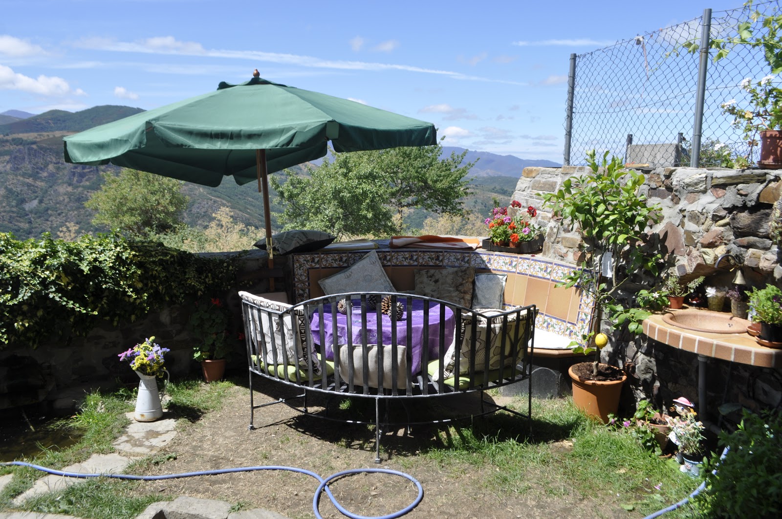 La Trucha del Arco Iris photo 8, pension accommodation in El Acebo on the Camino Frances