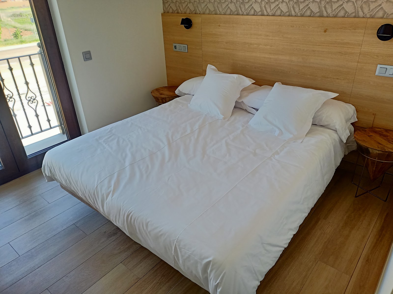 Albergue La Huella photo 8, albergue accommodation in San Martin del Camino on the Camino Frances