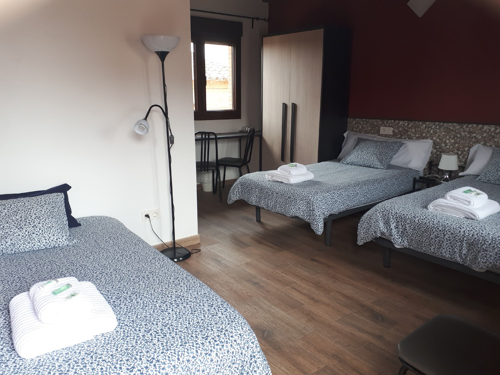 Albergue Santa Clara photo 2, albergue accommodation in Bercianos del Real Camino on the Camino Frances