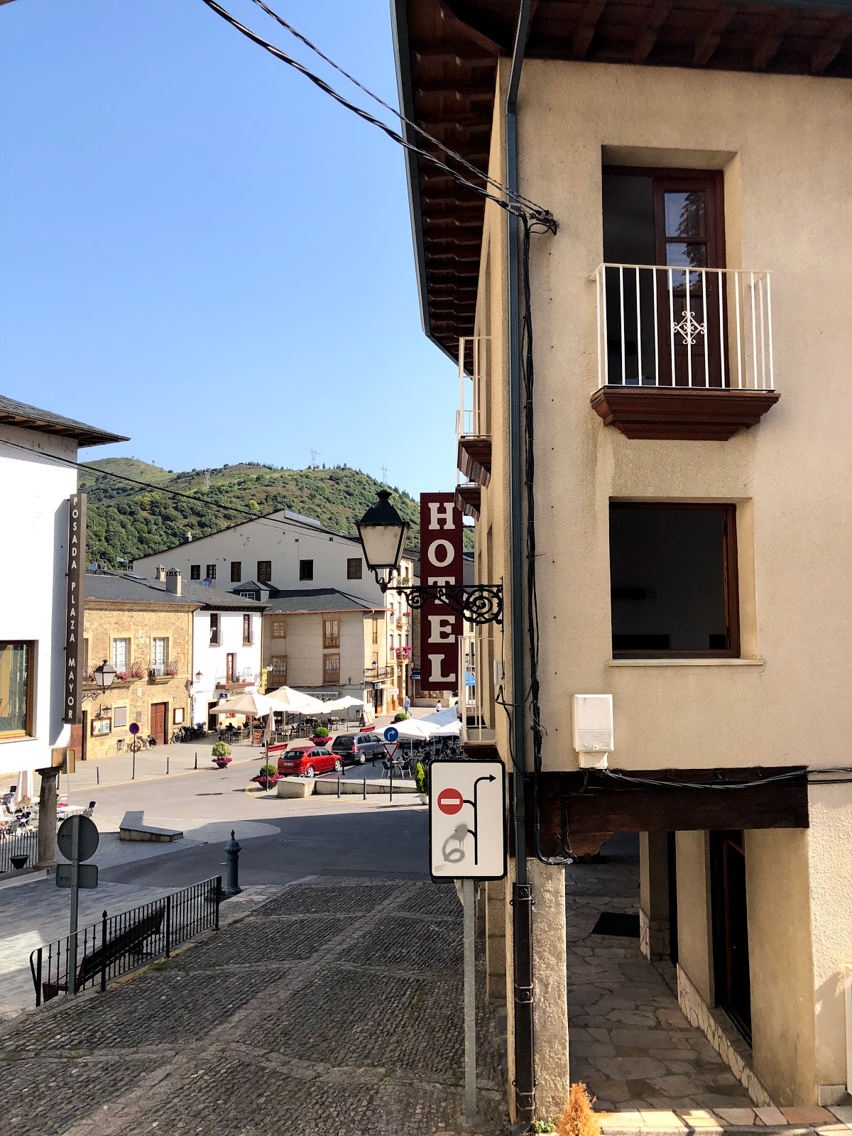 Hotel San Francisco photo 5, hotel accommodation in Villafranca del Bierzo on the Camino Frances