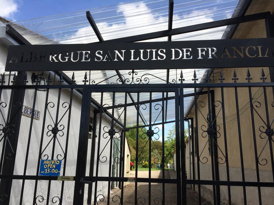 Albergue San Luis de Francia, albergue accommodation in Villamayor del Rio on the Camino Frances