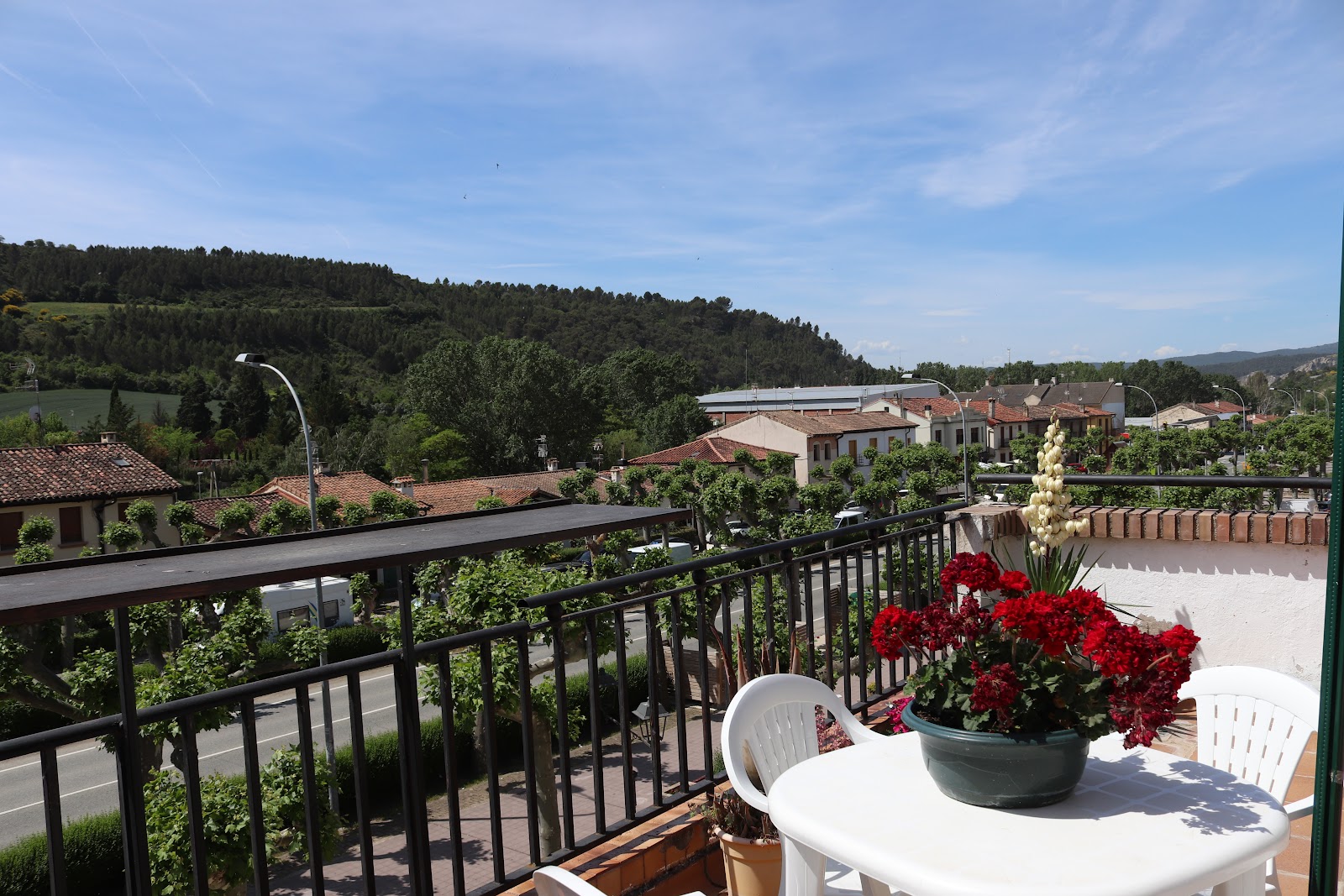 Albergue Puente, albergue accommodation in Puente La Reina / Gares on the Camino Frances