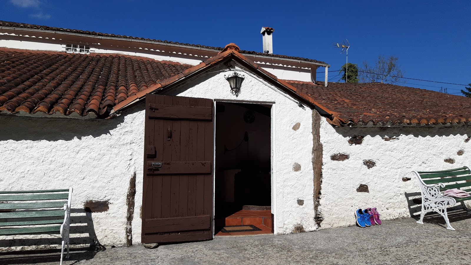 Alojamiento Santa Irene photo 17, albergue accommodation in Santa Irene on the Camino Frances