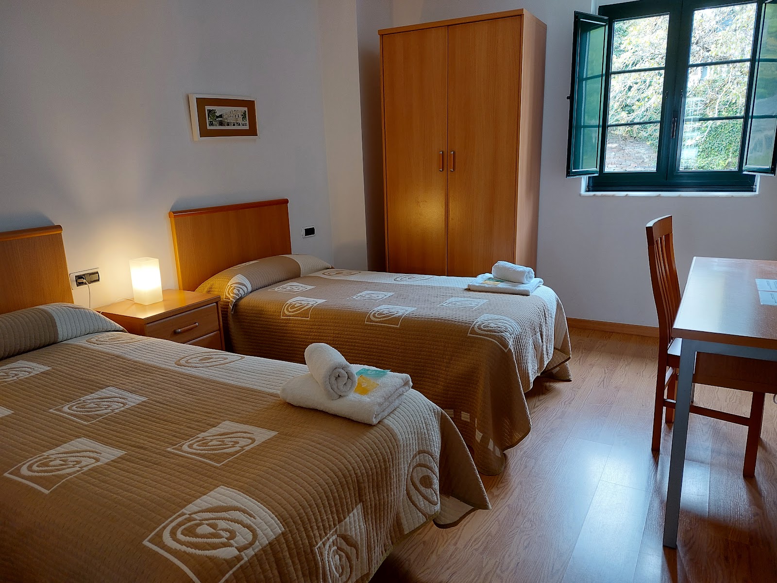 Hospedería Externa del Monasterio photo 10, albergue accommodation in Samos on the Camino Frances