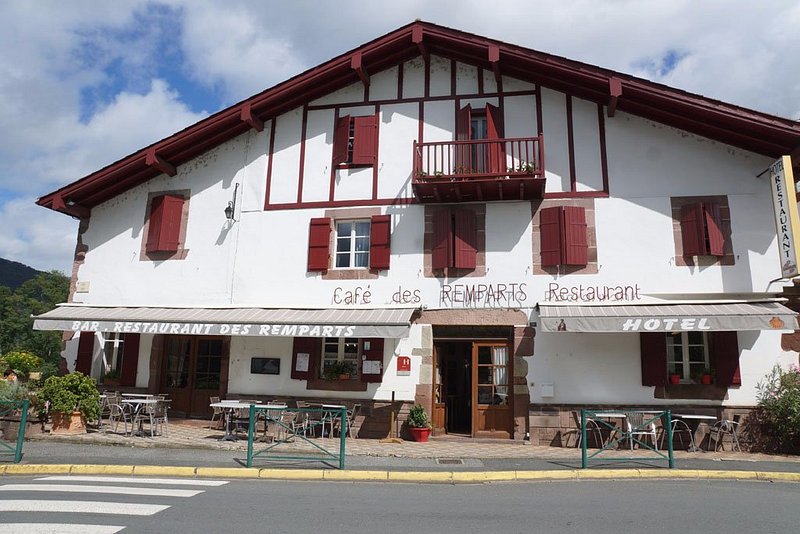 Hôtel Restaurant des Remparts photo 6, hotel accommodation in St Jean Pied de Port on the Camino Frances