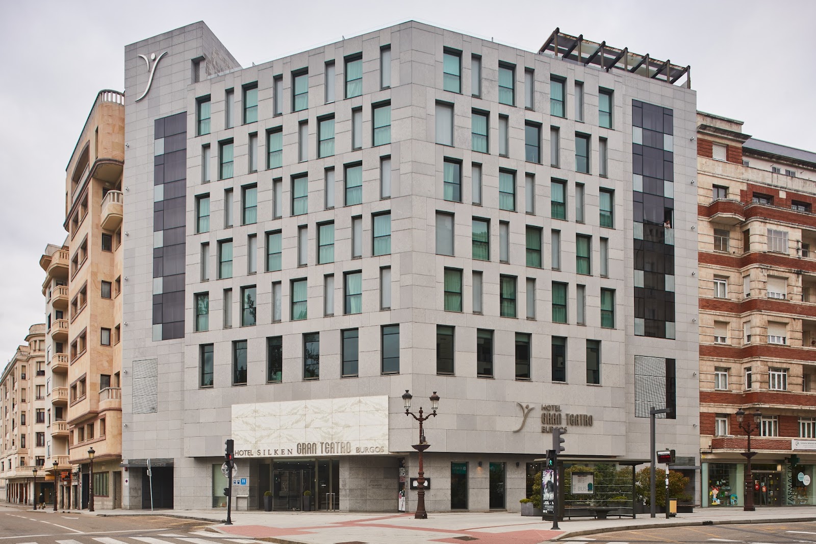 Hotel Silken Gran Teatro, hotel accommodation in Burgos on the Camino Frances