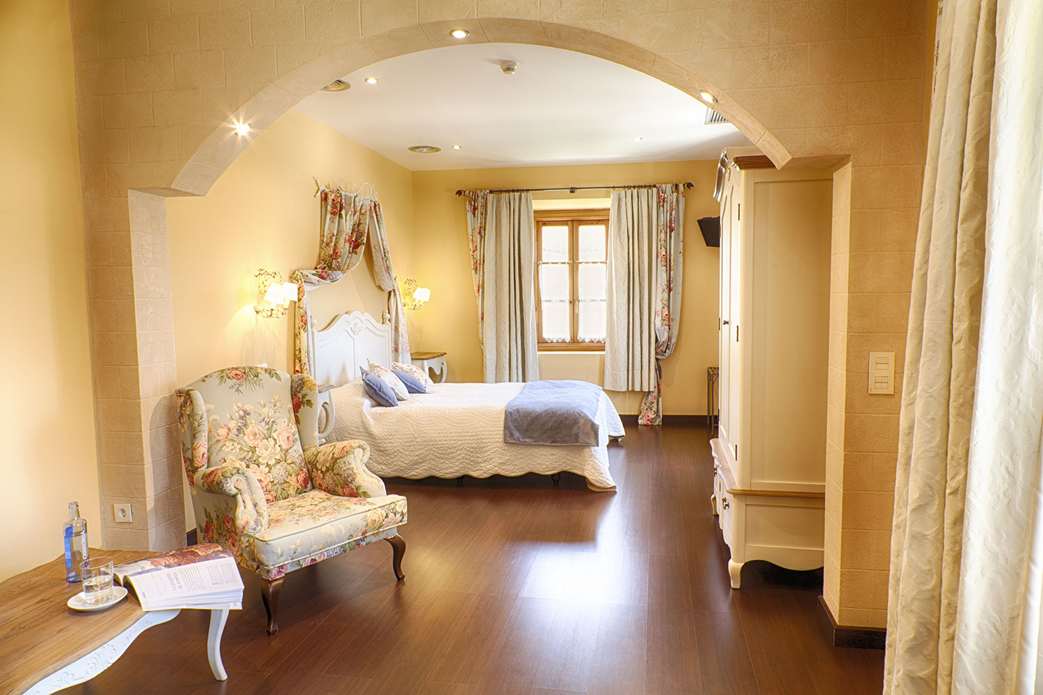 Hotel Restaurante San Antón Abad photo 2, hotel accommodation in Villafranca Montes de Oca on the Camino Frances