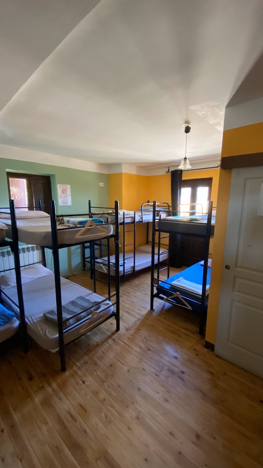 Albergue Monte Irago photo 2, albergue accommodation in Foncebadón on the Camino Frances