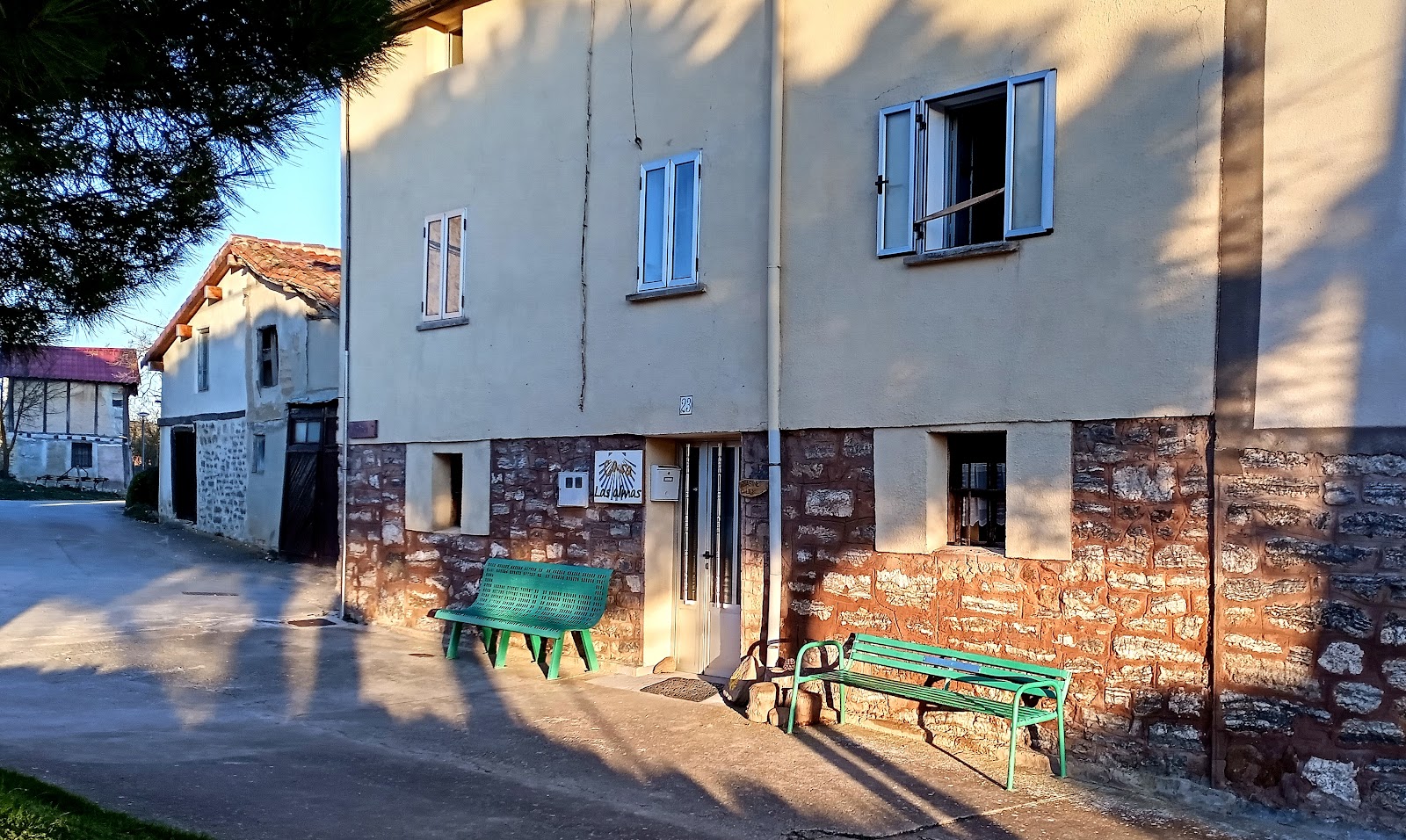 Casa Las Almas photo 10, albergue accommodation in Espinosa del Camino on the Camino Frances