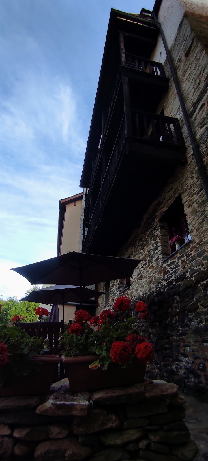 LAS ROCAS photo 10, hotel accommodation in Vega de Valcarce on the Camino Frances