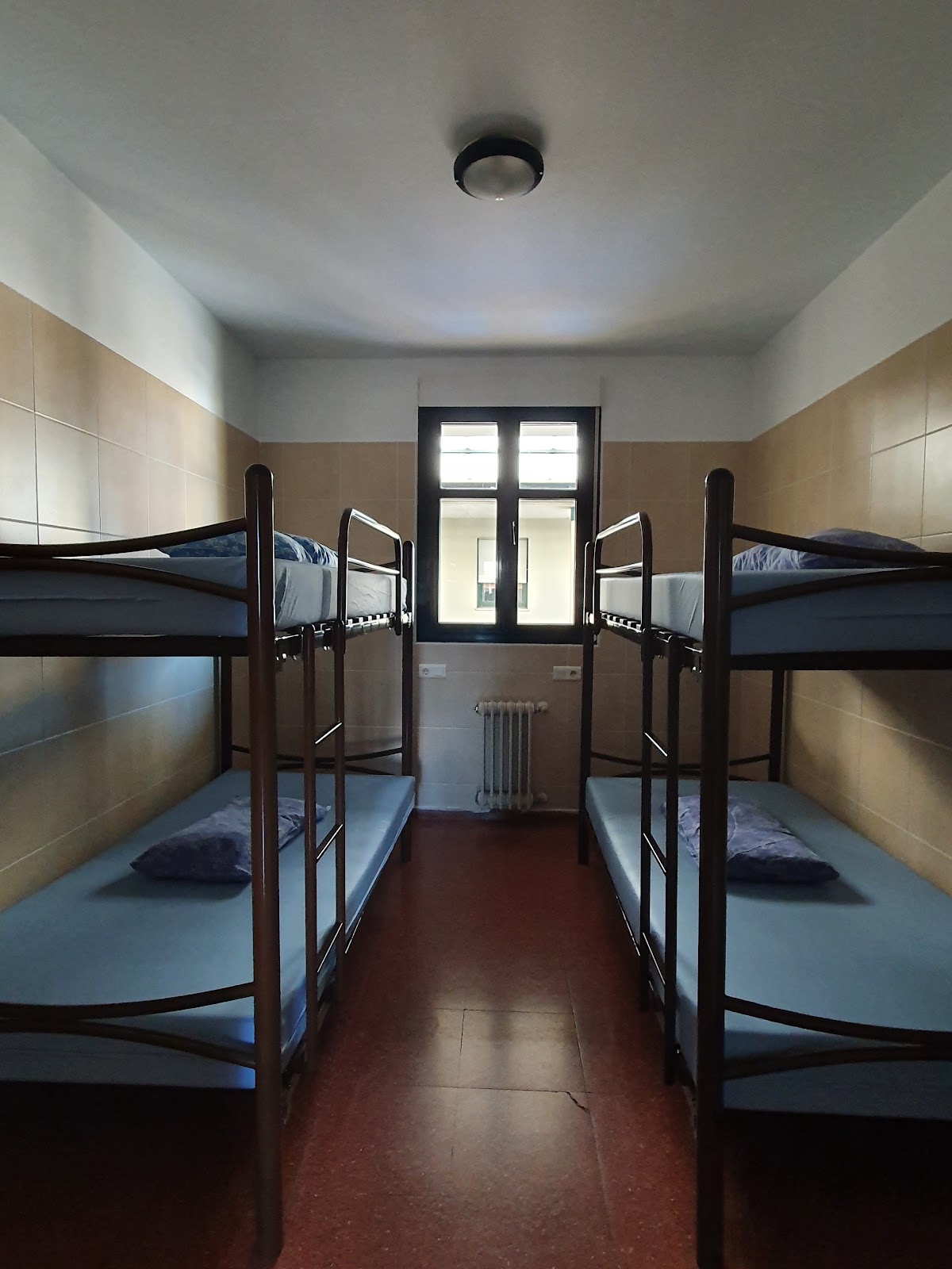 Albergue de Peregrinos San Nicolás de Flue photo 2, albergue accommodation in Ponferrada on the Camino Frances