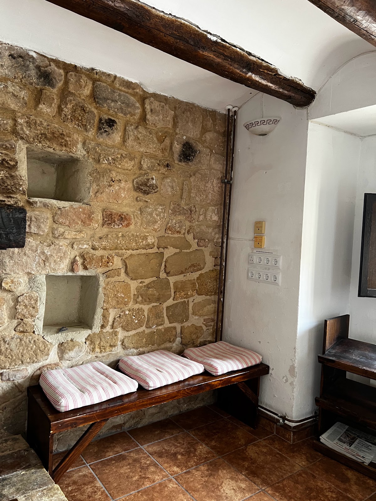 Albergue Oasis Trails photo 9, albergue accommodation in Villamayor de Monjardín on the Camino Frances