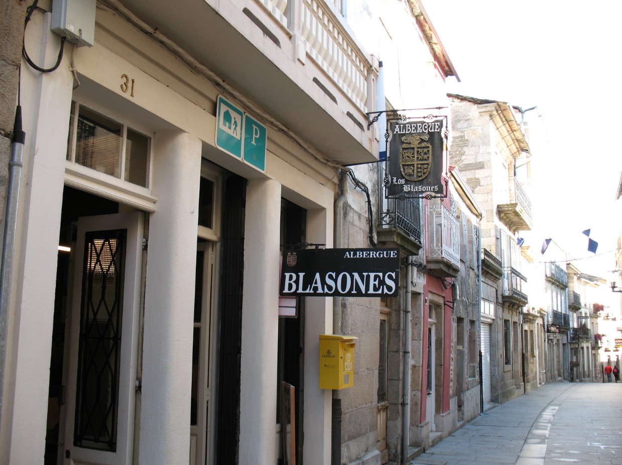 Albergue los Blasones photo 4, albergue accommodation in Sarria on the Camino Frances