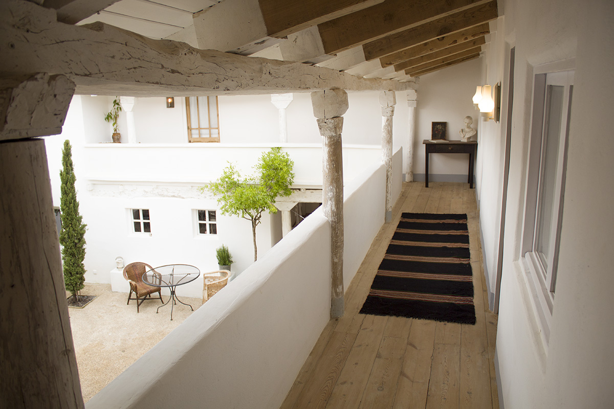 La Santa Bed & Breakfast photo 4, pension accommodation in Villar de Mazarife on the Camino Frances