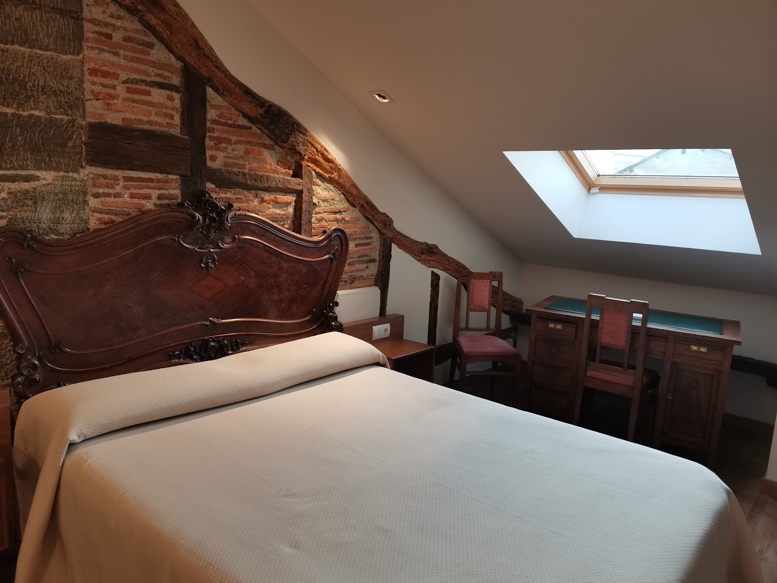 Hostal Restaurante Siglo XIX photo 8, pension accommodation in Cacabelos on the Camino Frances