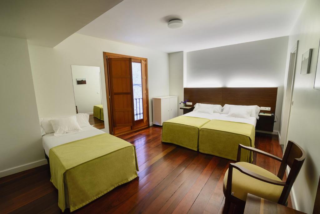 Hotel Posada Plaza Mayor photo 3, hotel accommodation in Villafranca del Bierzo on the Camino Frances