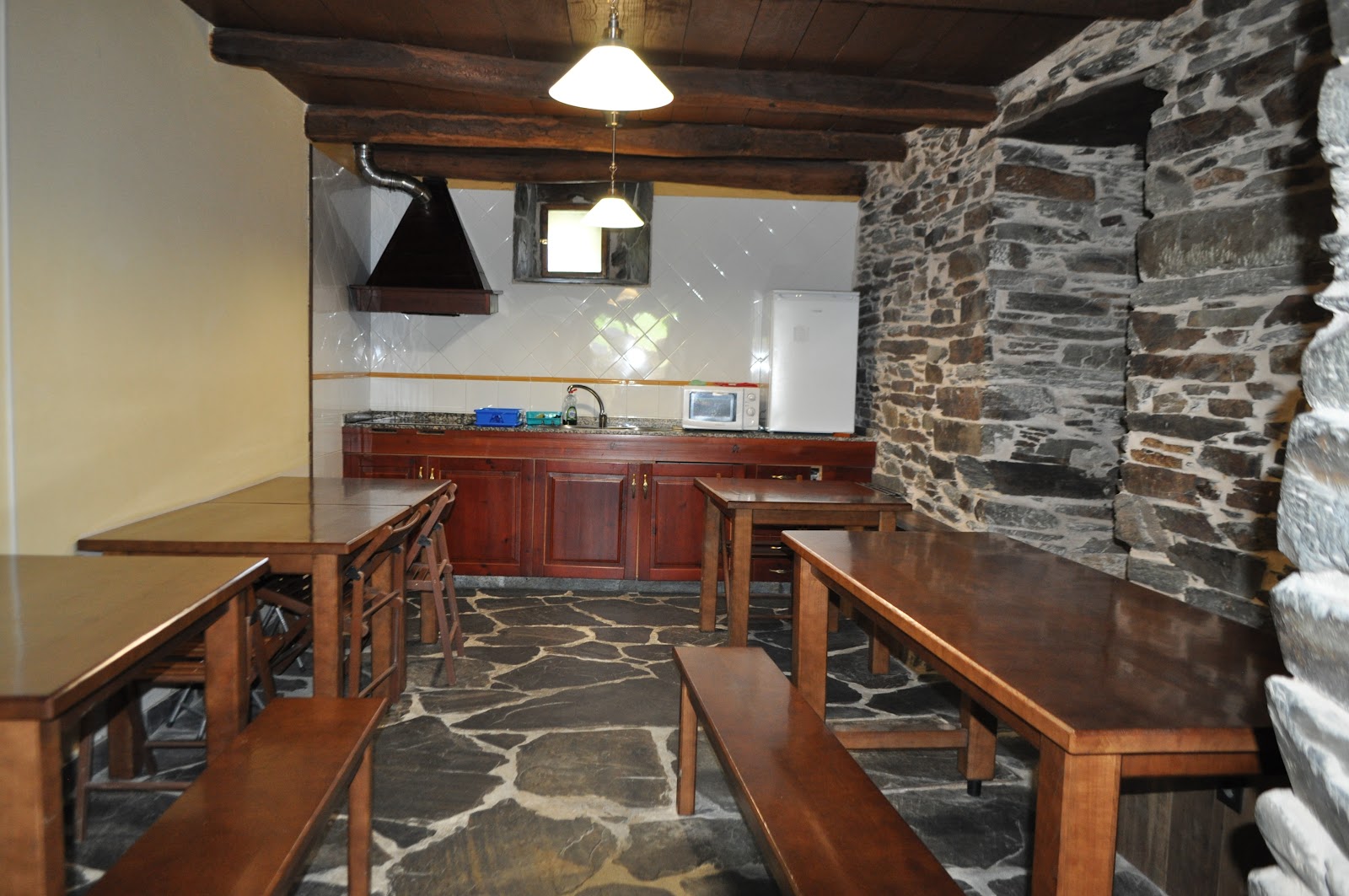 Albergue A Horta de Abel photo 18, hostel accommodation in Triacastela on the Camino Frances