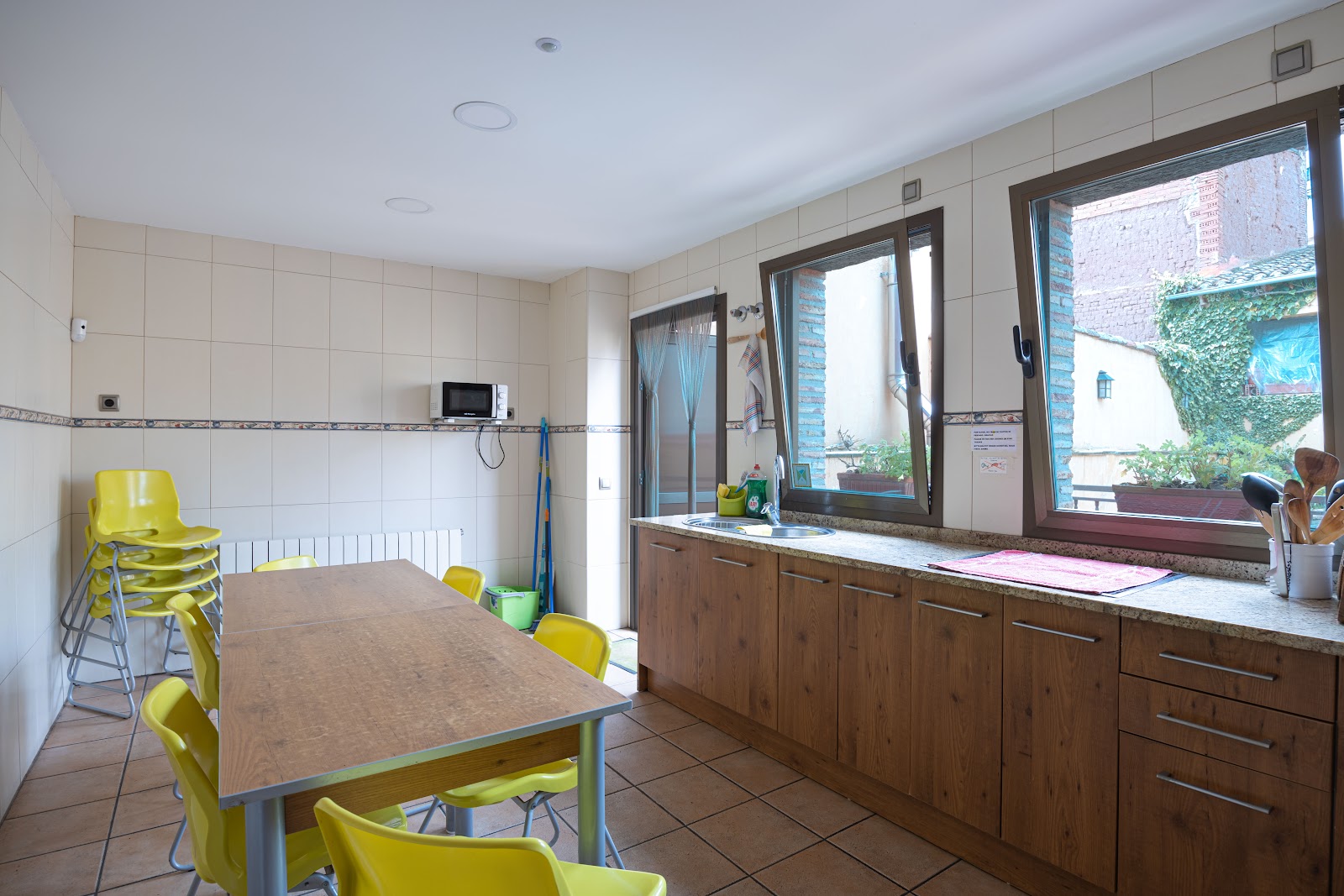 Albergue San Saturnino photo 4, albergue accommodation in Ventosa on the Camino Frances