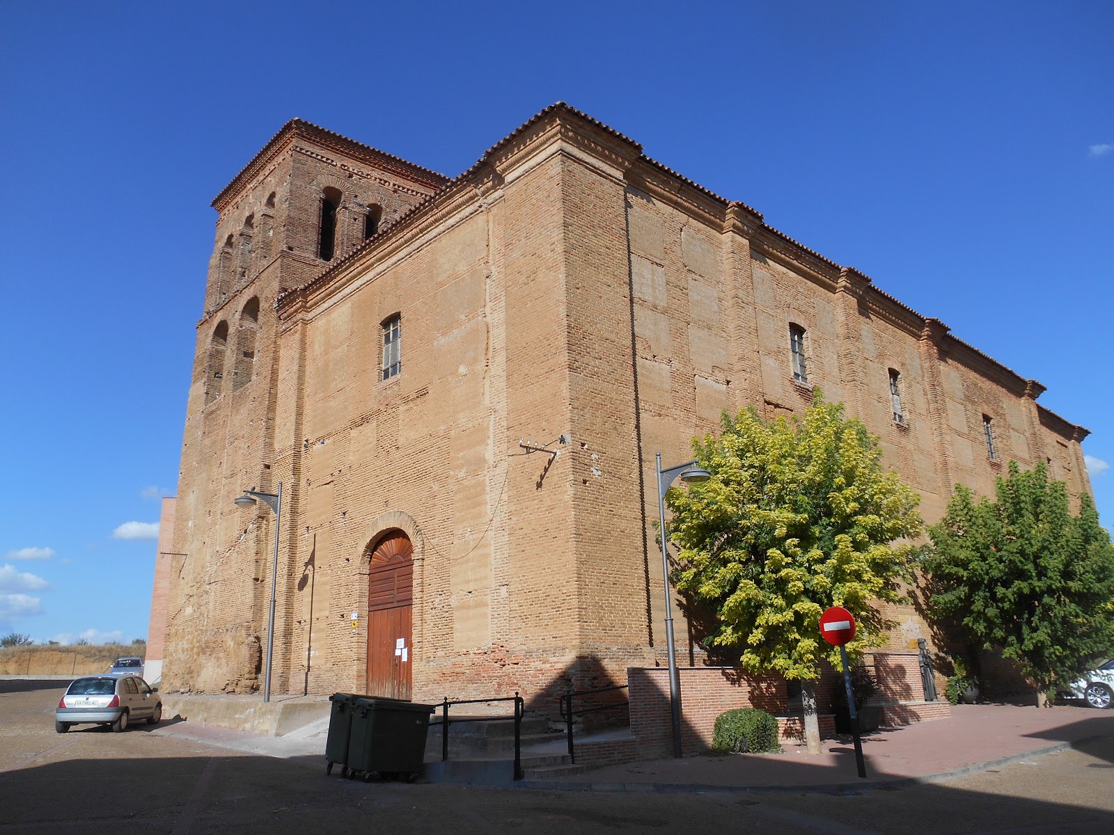 Albergue municipal de peregrinos Cluny, municipal accommodation in Sahagún on the Camino Frances