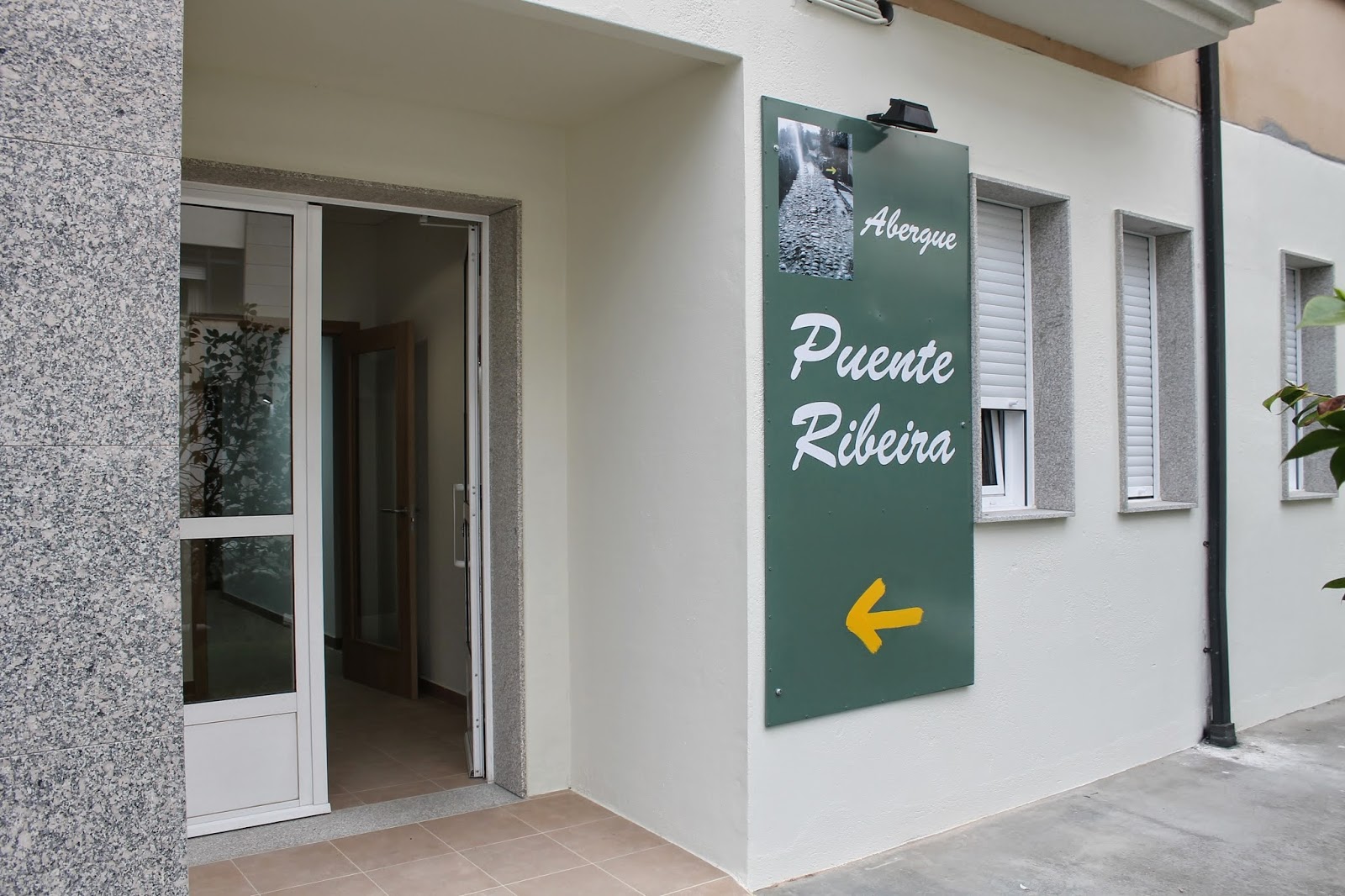 Pensión Albergue Puente Ribeira photo 3, pension accommodation in Sarria on the Camino Frances