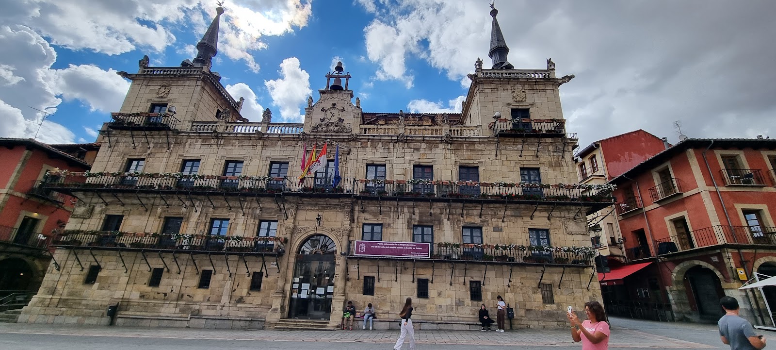 Albergue Muralla Leonesa, albergue accommodation in León on the Camino Frances